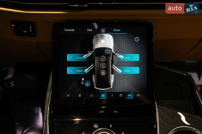 Внедорожник / Кроссовер Cadillac Escalade IQ 2025 в Киеве