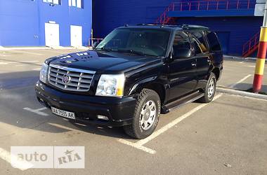 Внедорожник / Кроссовер Cadillac Escalade 2004 в 