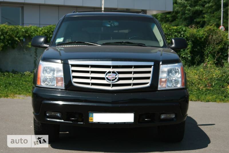 Внедорожник / Кроссовер Cadillac Escalade 2005 в Киеве