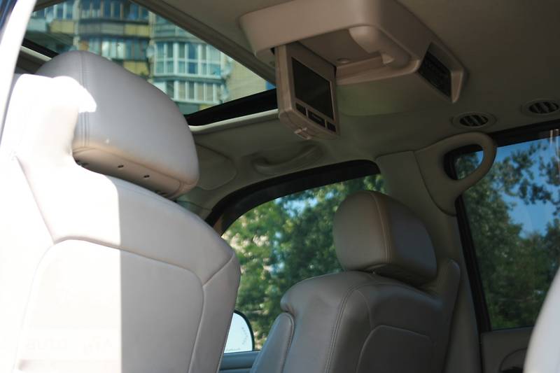 Внедорожник / Кроссовер Cadillac Escalade 2005 в Киеве