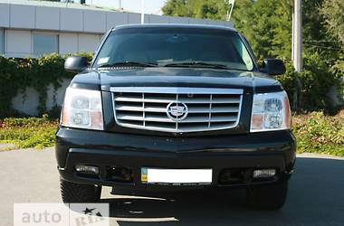 Внедорожник / Кроссовер Cadillac Escalade 2005 в 
