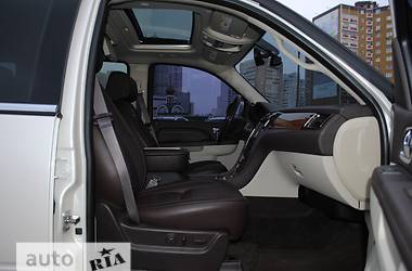 Внедорожник / Кроссовер Cadillac Escalade 2013 в 