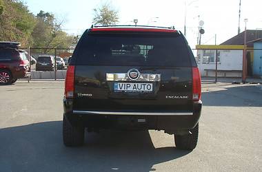 Внедорожник / Кроссовер Cadillac Escalade 2011 в Киеве
