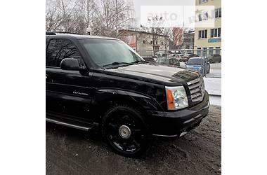 Внедорожник / Кроссовер Cadillac Escalade 2004 в Киеве