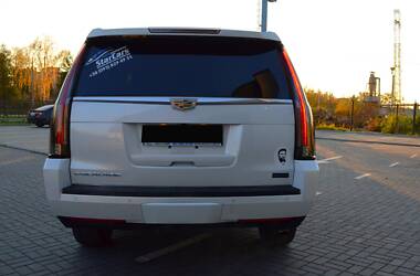 Внедорожник / Кроссовер Cadillac Escalade 2016 в Львове