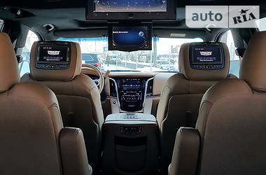 Внедорожник / Кроссовер Cadillac Escalade 2018 в Киеве