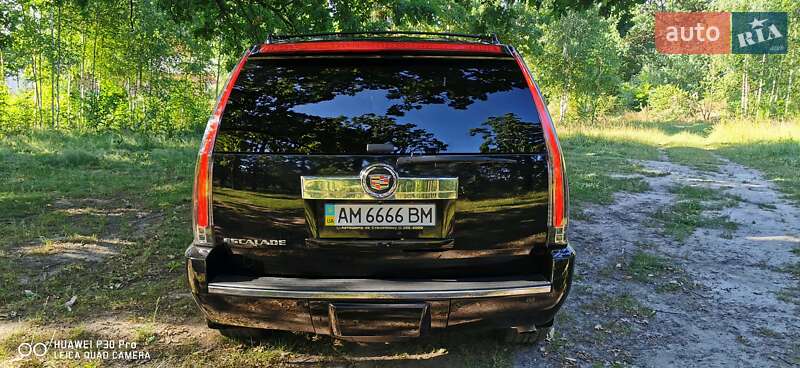 Внедорожник / Кроссовер Cadillac Escalade 2006 в Житомире