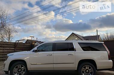 Внедорожник / Кроссовер Cadillac Escalade 2015 в 