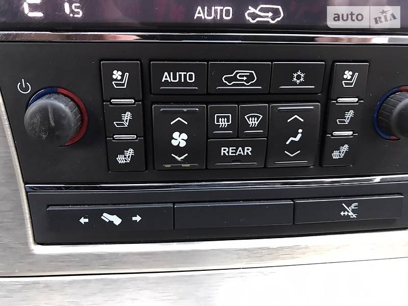 Внедорожник / Кроссовер Cadillac Escalade 2010 в Киеве