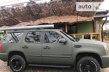 Внедорожник / Кроссовер Cadillac Escalade 2007 в 