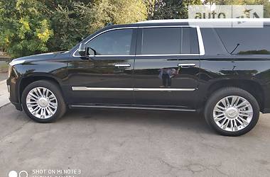 Универсал Cadillac Escalade 2016 в 