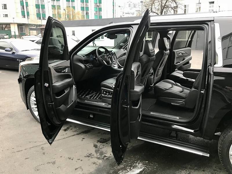 Внедорожник / Кроссовер Cadillac Escalade 2015 в Киеве