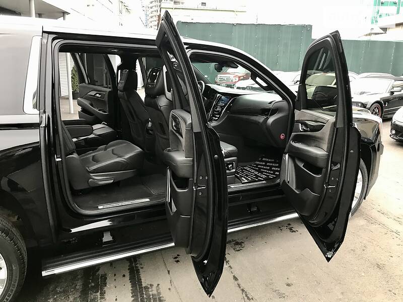 Внедорожник / Кроссовер Cadillac Escalade 2015 в Киеве