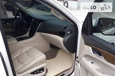 Внедорожник / Кроссовер Cadillac Escalade 2018 в 