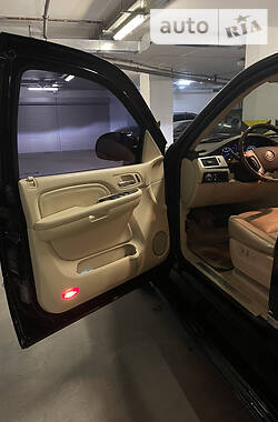 Внедорожник / Кроссовер Cadillac Escalade 2007 в Киеве