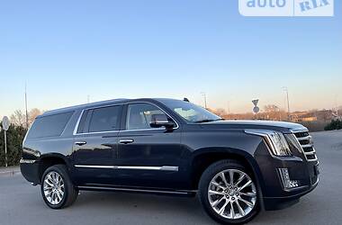 Внедорожник / Кроссовер Cadillac Escalade 2018 в Киеве