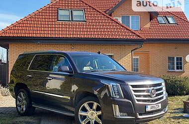 Внедорожник / Кроссовер Cadillac Escalade 2014 в Киеве