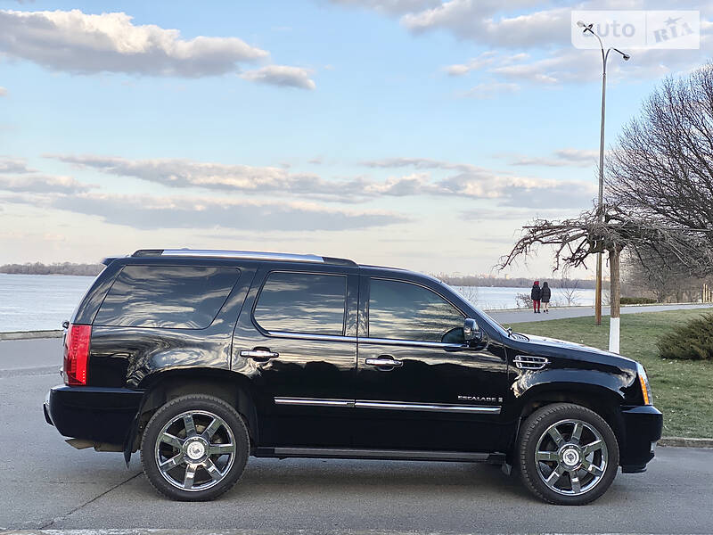 Внедорожник / Кроссовер Cadillac Escalade 2008 в Киеве