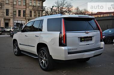 Внедорожник / Кроссовер Cadillac Escalade 2018 в Киеве