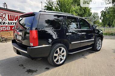 Внедорожник / Кроссовер Cadillac Escalade 2007 в 