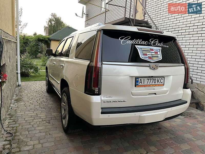Внедорожник / Кроссовер Cadillac Escalade 2015 в Киеве фото 3 Внедорожник / Кроссовер Cadillac Escalade 2015 в Киеве