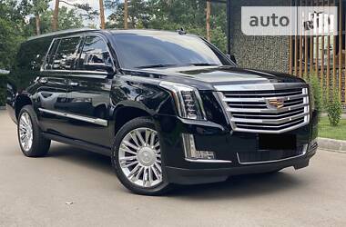 Внедорожник / Кроссовер Cadillac Escalade 2018 в Киеве