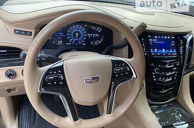 Внедорожник / Кроссовер Cadillac Escalade 2018 в Киеве