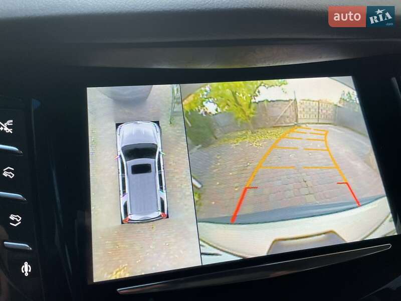 Внедорожник / Кроссовер Cadillac Escalade 2016 в Киеве