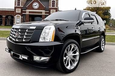 Внедорожник / Кроссовер Cadillac Escalade 2007 в Киеве