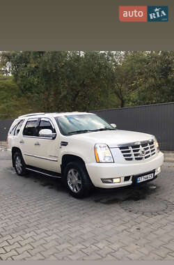Внедорожник / Кроссовер Cadillac Escalade 2007 в 