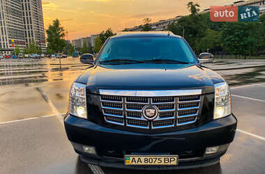 Внедорожник / Кроссовер Cadillac Escalade 2007 в Киеве