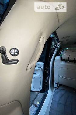 Внедорожник / Кроссовер Cadillac Escalade 2003 в 