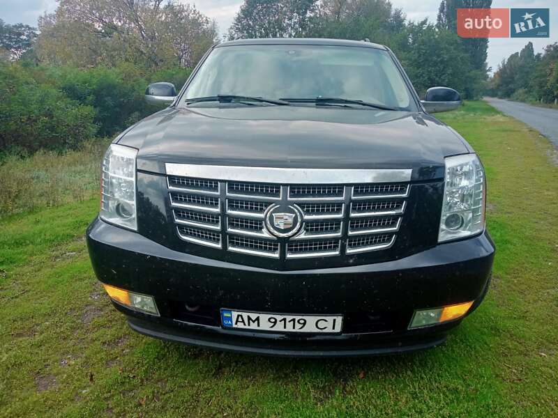 Внедорожник / Кроссовер Cadillac Escalade 2007 в Черкассах