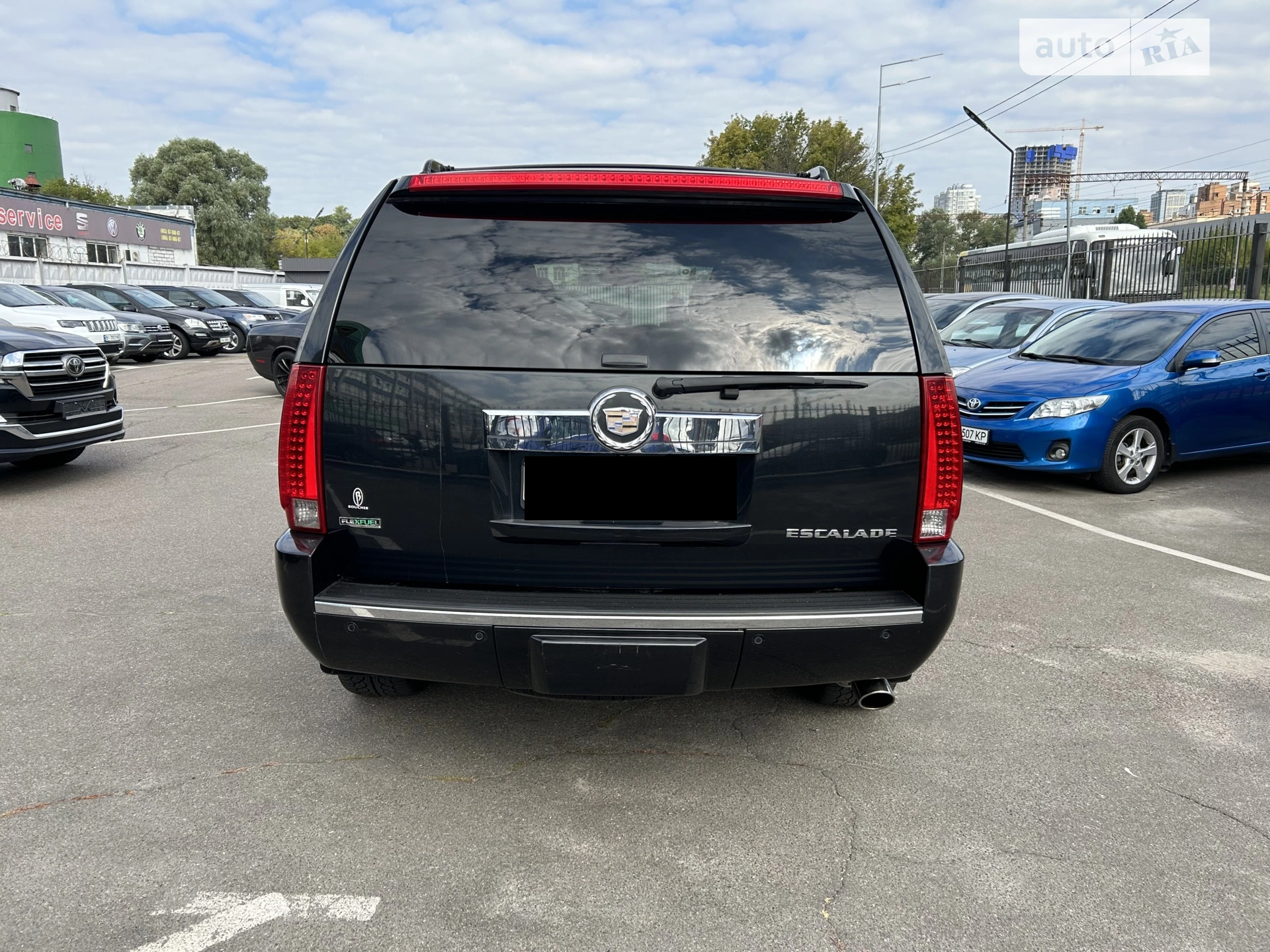 2011 Cadillac Escalade - мініатюра 8