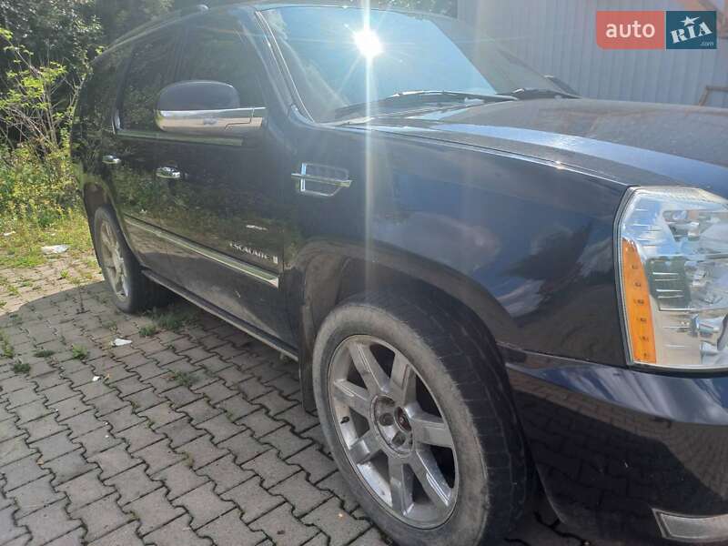 Внедорожник / Кроссовер Cadillac Escalade 2007 в Черновцах