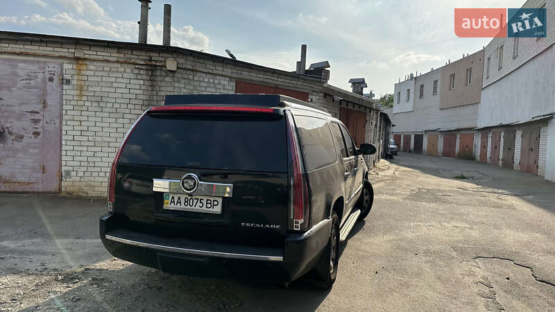Внедорожник / Кроссовер Cadillac Escalade 2007 в Киеве