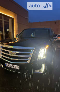 Позашляховик / Кросовер Cadillac Escalade 2015 в Києві