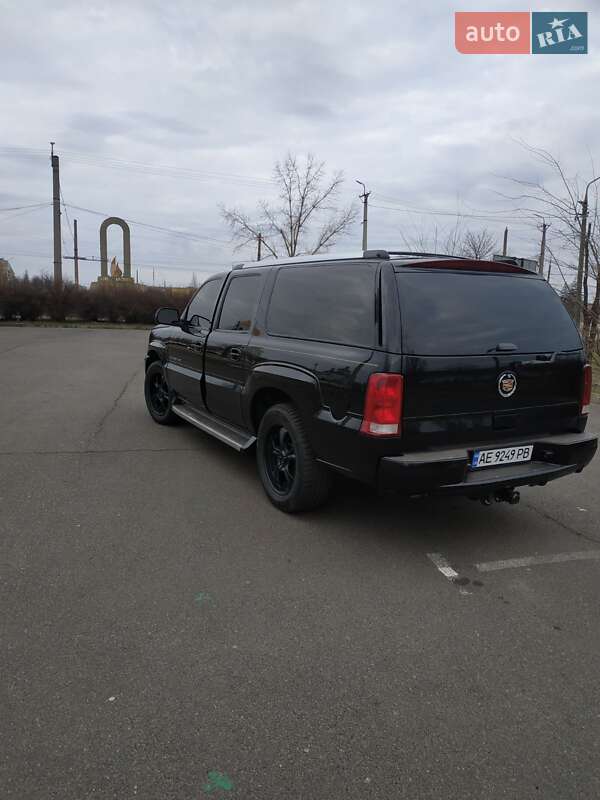 Внедорожник / Кроссовер Cadillac Escalade 2005 в Кривом Роге фото 10 Внедорожник / Кроссовер Cadillac Escalade 2005 в Кривом Роге