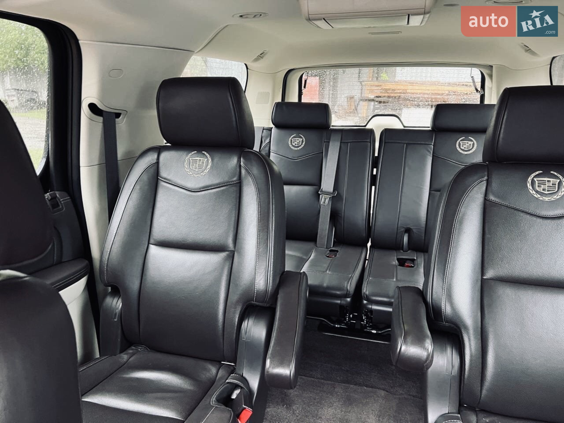 2010 Cadillac Escalade - мініатюра 7