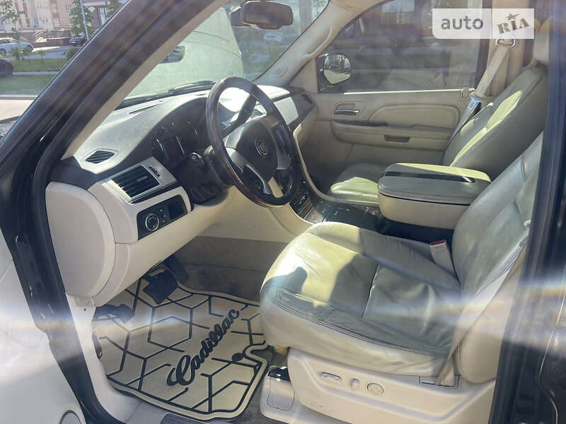 Внедорожник / Кроссовер Cadillac Escalade 2008 в Запорожье фото 5 Внедорожник / Кроссовер Cadillac Escalade 2008 в Запорожье
