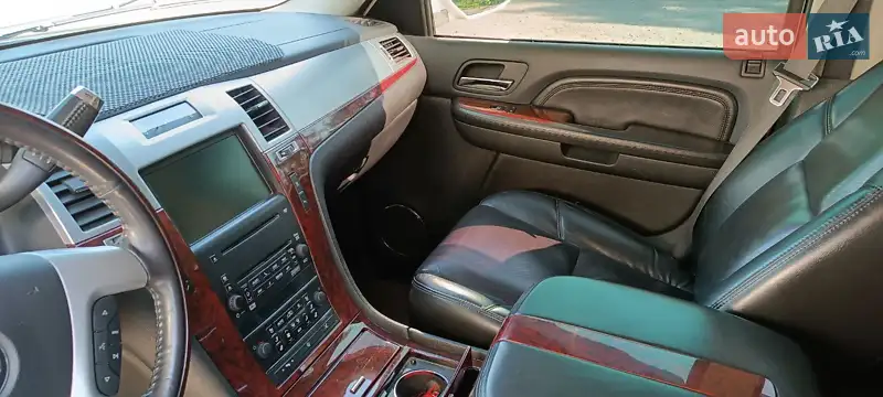 Cadillac Escalade 2008 VIN 1GYFK63878R241127 фото оголошення 2 з 47