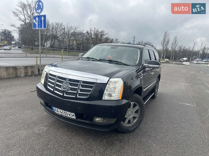 Внедорожник / Кроссовер Cadillac Escalade 2006 в Киеве