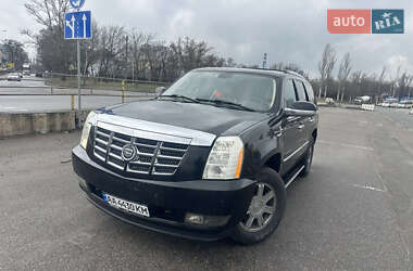 Внедорожник / Кроссовер Cadillac Escalade 2006 в 