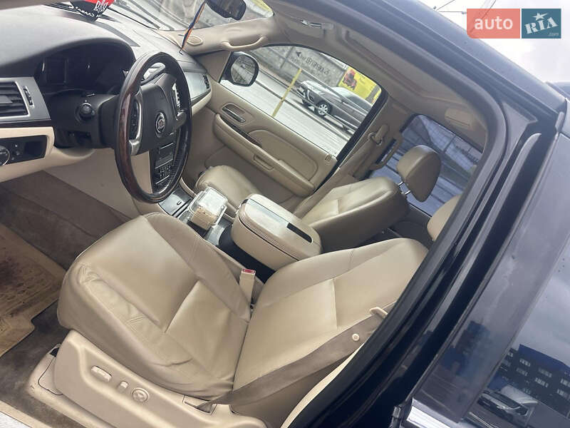 Внедорожник / Кроссовер Cadillac Escalade 2006 в Киеве