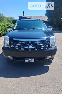 Внедорожник / Кроссовер Cadillac Escalade 2006 в Днепре