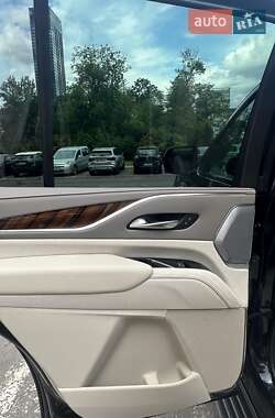 Внедорожник / Кроссовер Cadillac Escalade 2024 в 