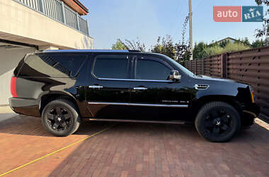 Внедорожник / Кроссовер Cadillac Escalade 2008 в 