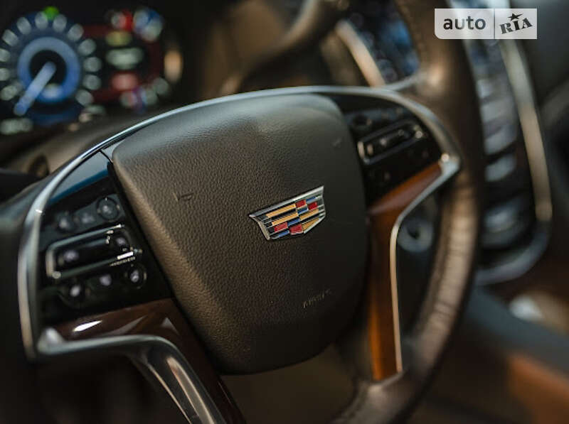 Позашляховик / Кросовер Cadillac Escalade 2019 в Івано-Франківську фото 35 Позашляховик / Кросовер Cadillac Escalade 2019 в Івано-Франківську