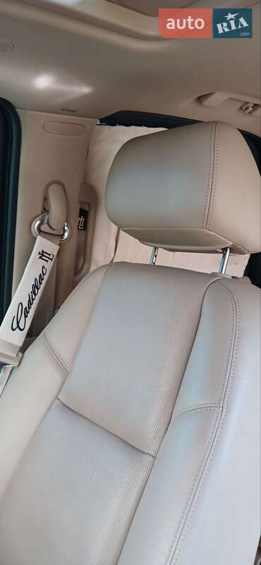 Внедорожник / Кроссовер Cadillac Escalade 2011 в Косове