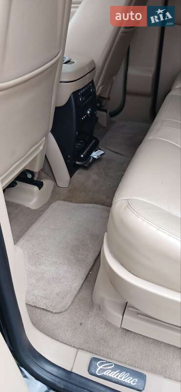 Внедорожник / Кроссовер Cadillac Escalade 2011 в Косове